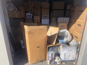 10 x 25 storage unit in Gardena, CA