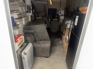 10 x 15 storage unit in Hawthorne, CA