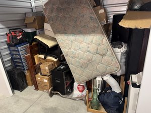 10 x 5 storage unit in Gardena, CA