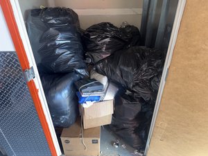 5 x 5 storage unit in Gardena, CA