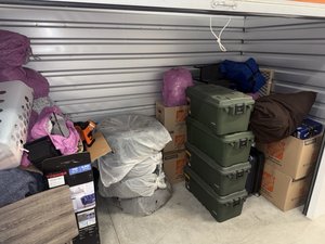 10 x 5 storage unit in Gardena, CA