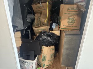 10 x 10 storage unit in Gardena, CA