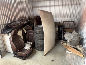 10 x 10 storage unit in Hawthorne, CA