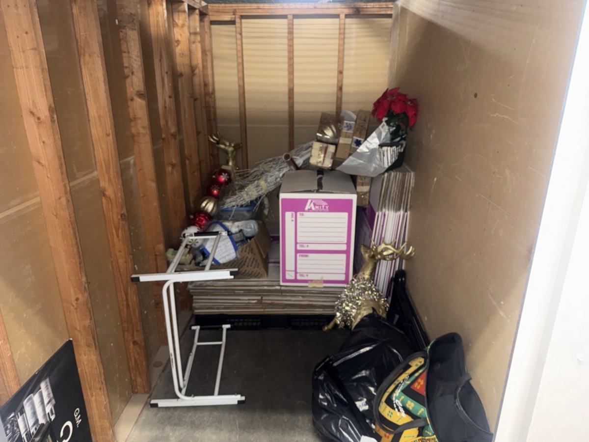 5 x 10 storage unit in Torrance, CA