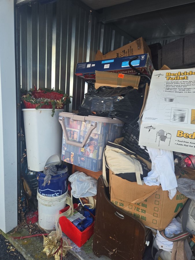 10 x 10 storage unit in Dillsburg, PA