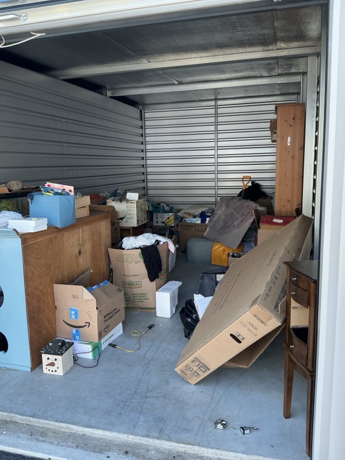 10 x 20 storage unit in Mechanicsburg, PA