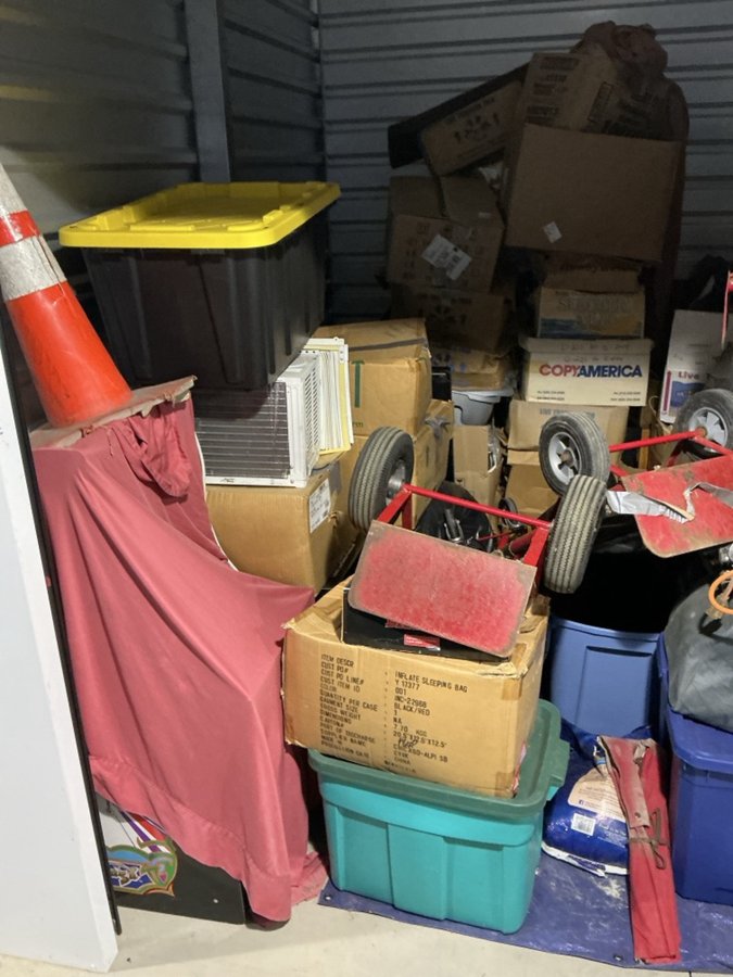10 x 10 storage unit in Mechanicsburg, PA