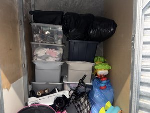 5 x 5 storage unit in Gardena, CA