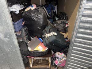 5 x 10 storage unit in Gardena, CA