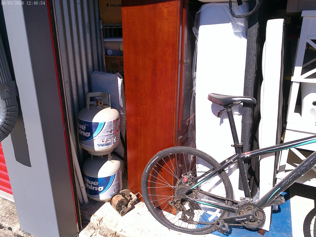 10 x 10 storage unit in Woodridge, IL