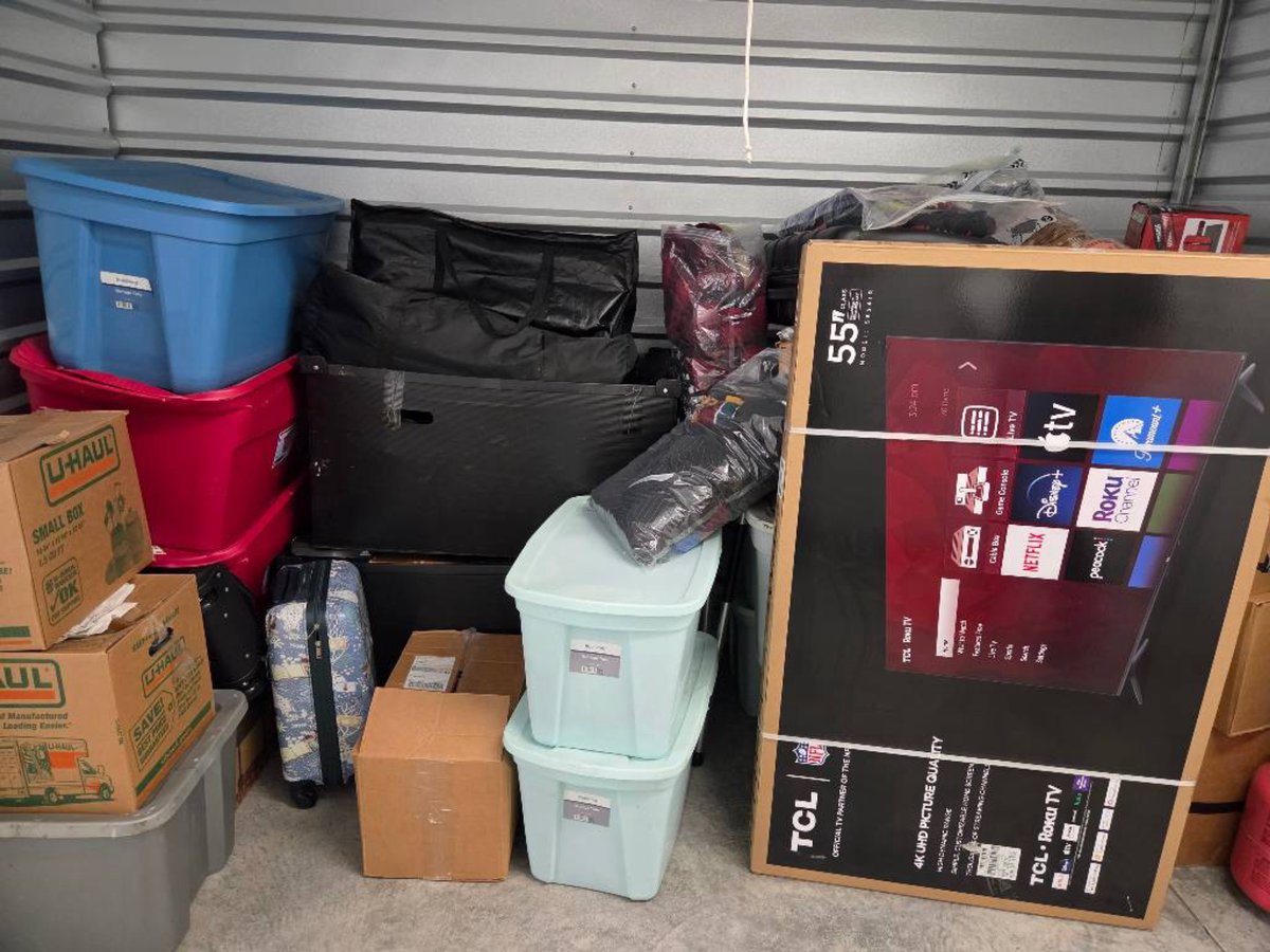 10 x 5 storage unit in Peachtree City, GA