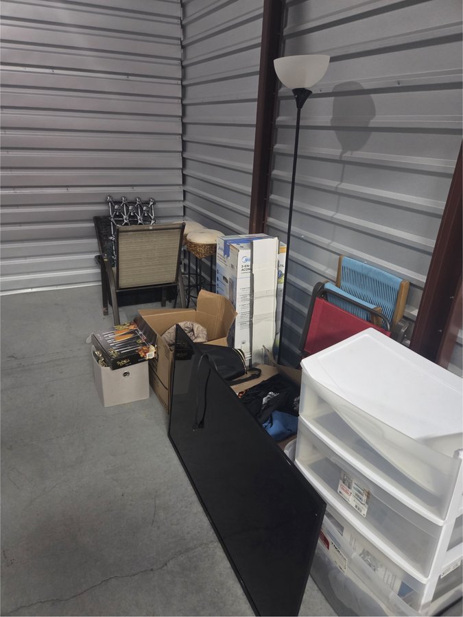 10 x 15 storage unit in Virginia Beach, VA