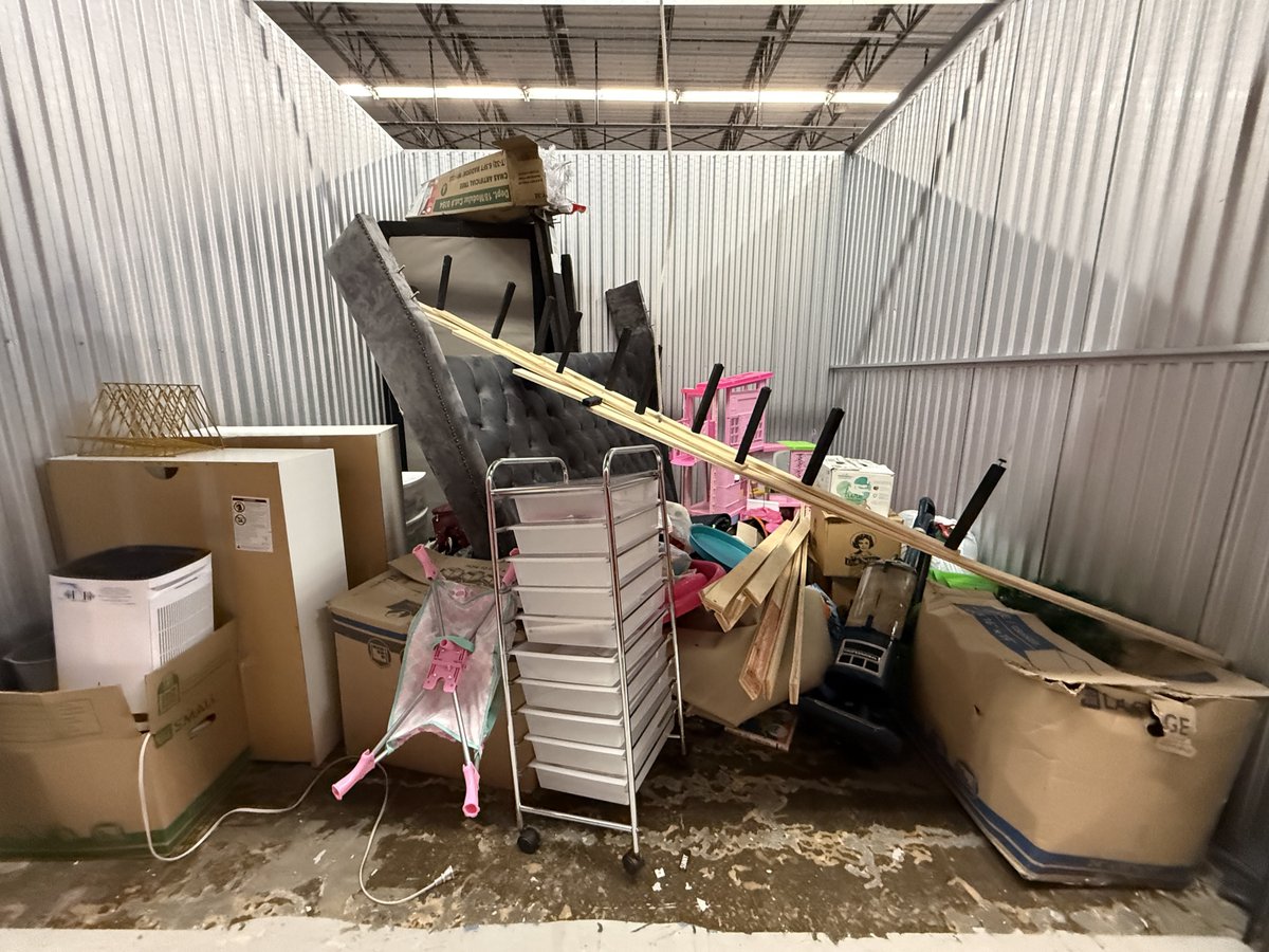 10 x 10 storage unit in Houston, TX