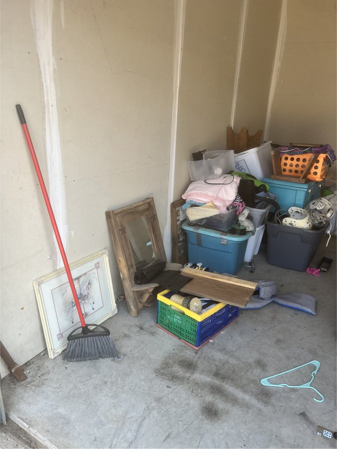 10 x 15 storage unit in Joshua, TX