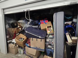 10 x 10 storage unit in Mine Hill, NJ