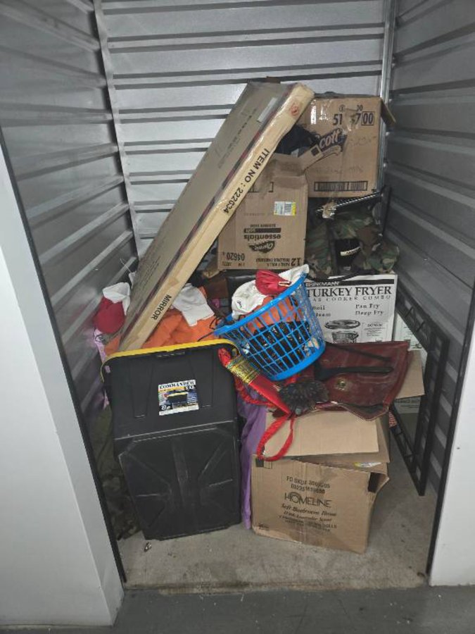 5 x 5 storage unit in Dallas, TX
