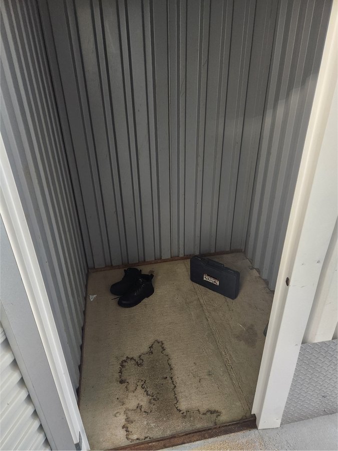 5 x 5 storage unit in Cleveland, OH