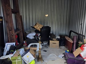 10 x 10 storage unit in Hope Valley, RI