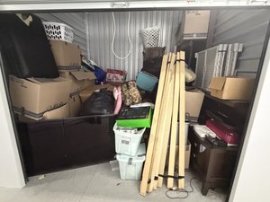 10 x 10 storage unit in Wildwood, FL