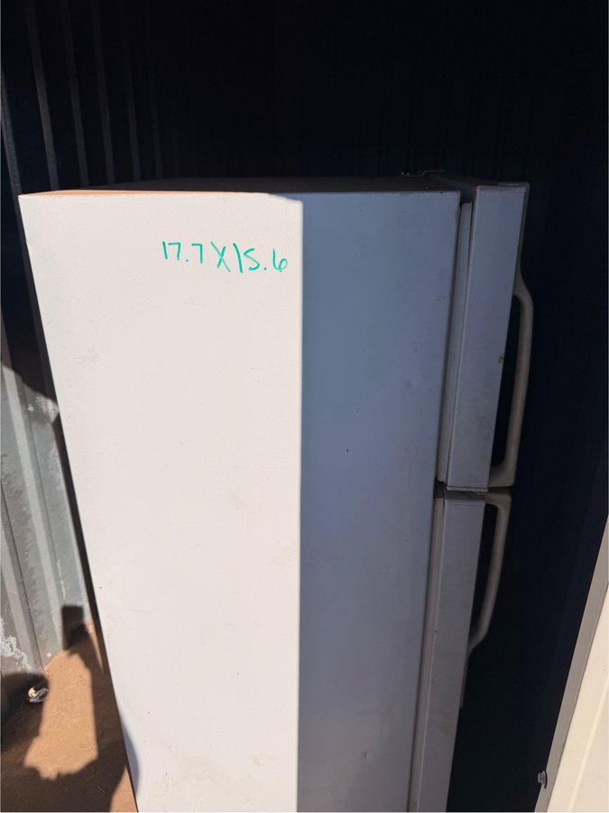 5 x 10 storage unit in Plainview, TX