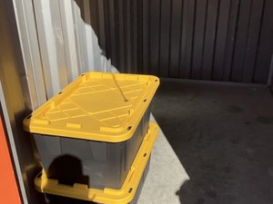 5 x 10 unit in Louisville