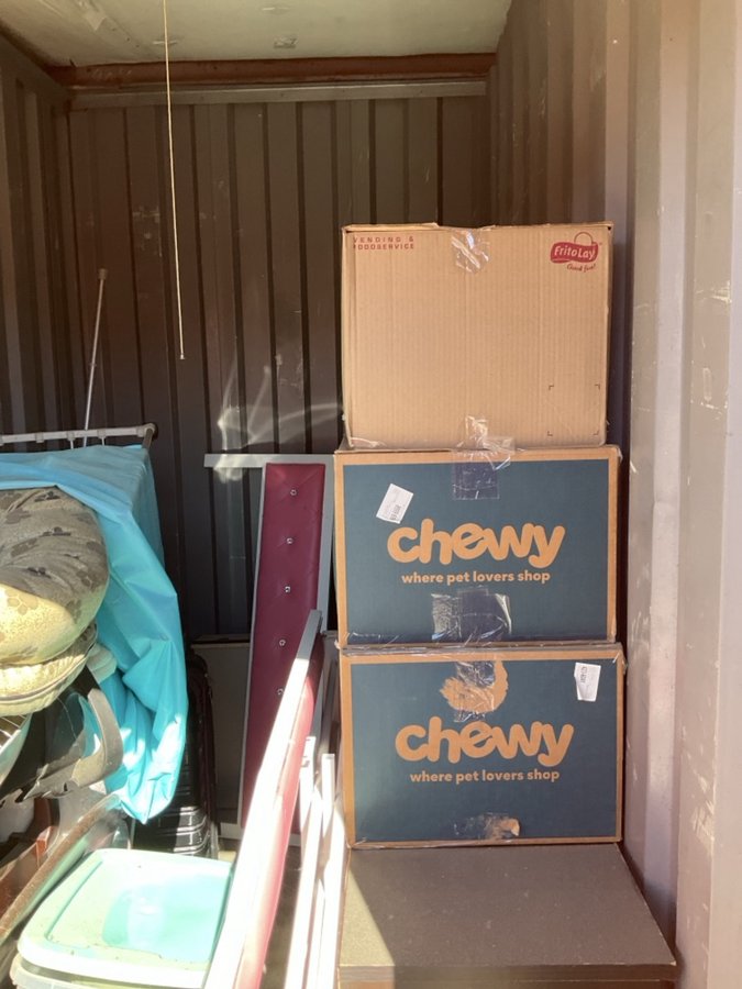 5 x 10 storage unit in Louisville, KY