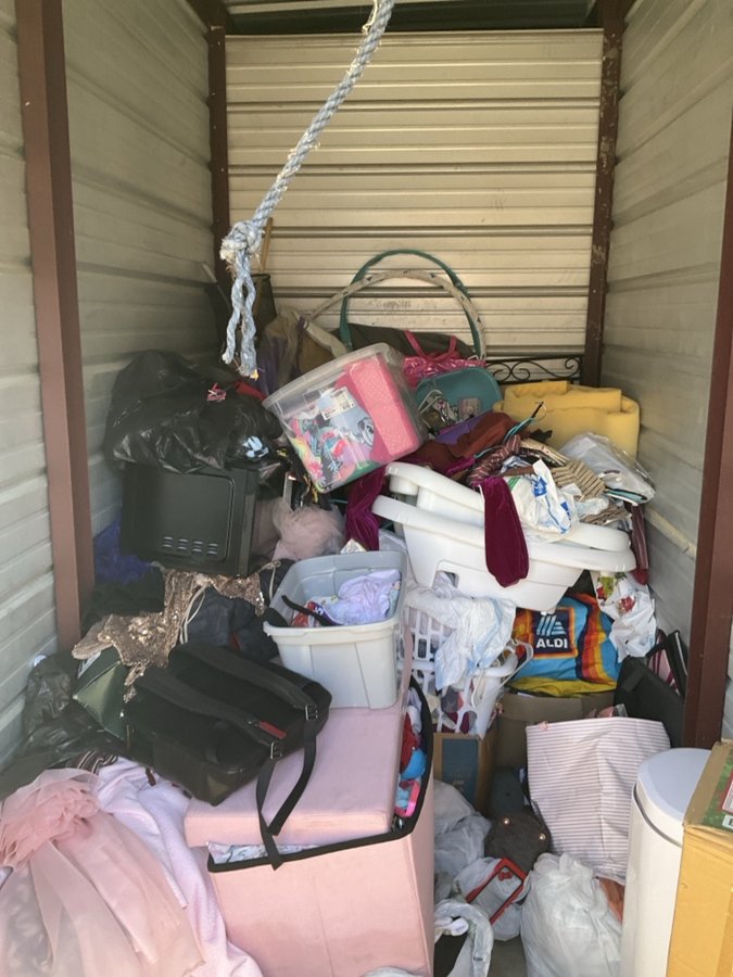 5 x 10 storage unit in Louisville, KY