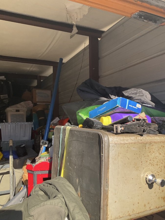 10 x 30 storage unit in Louisville, KY