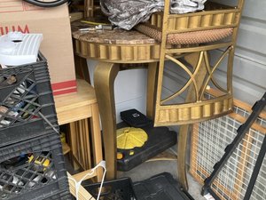 10 x 10 storage unit in Louisville, KY