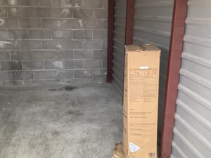 10 x 15 unit in Louisville