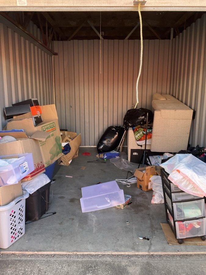 10 x 15 storage unit in Indianapolis, IN