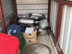 5 x 10 unit in Louisville