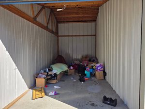10 x 20 storage unit in Columbus, IN