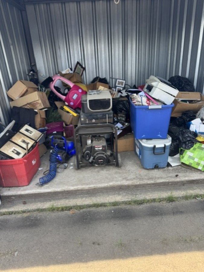 10 x 10 storage unit in Bealeton, VA