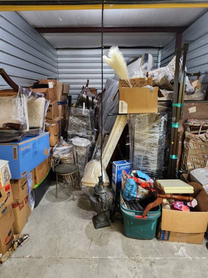 10 x 15 storage unit in College Park, GA