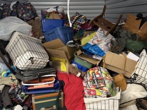 10 x 15 storage unit in Dale City, VA