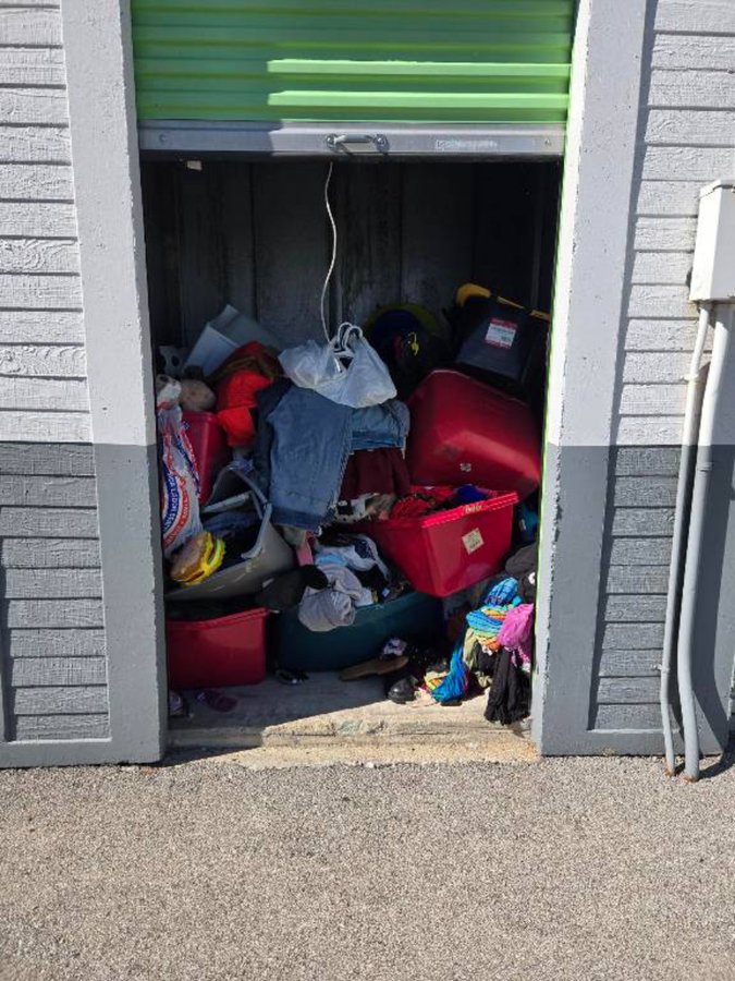 5 x 5 storage unit in Louisville, KY