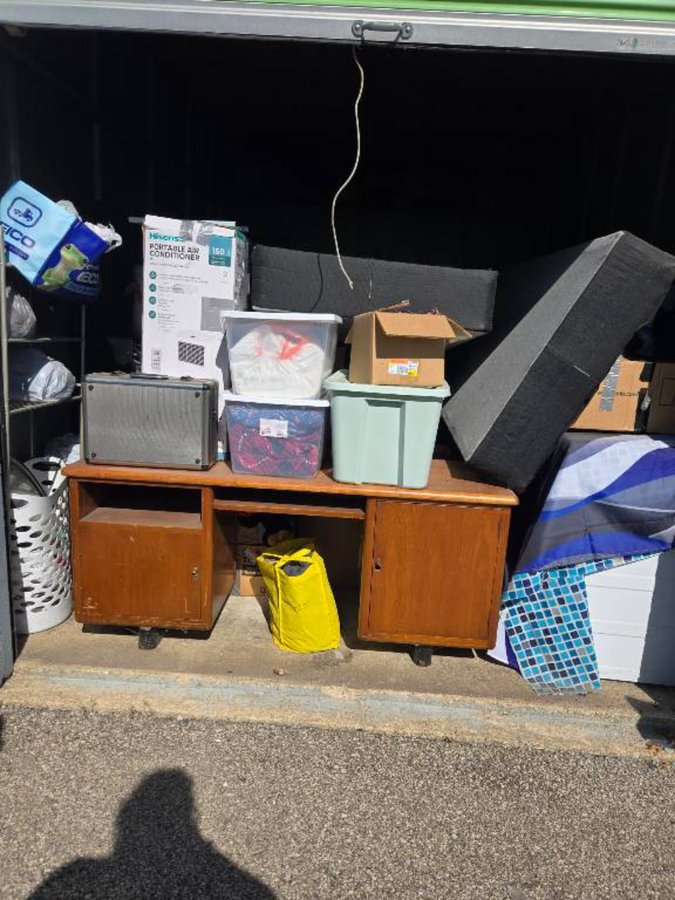 10 x 15 storage unit in Louisville, KY