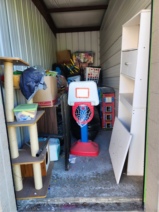 5 x 15 storage unit in Harrisburg, PA