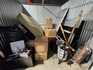 10 x 10 storage unit in Hollywood, FL