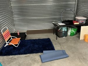 10 x 10 storage unit in Edison, NJ