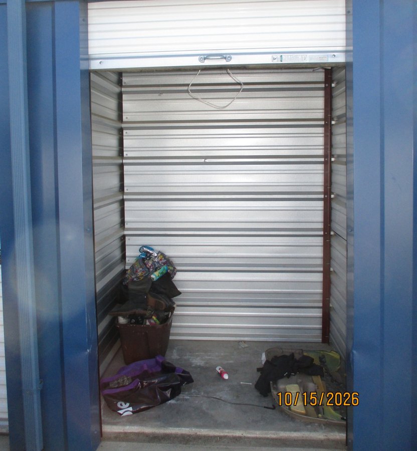 6 x 5 storage unit in Spokane, WA