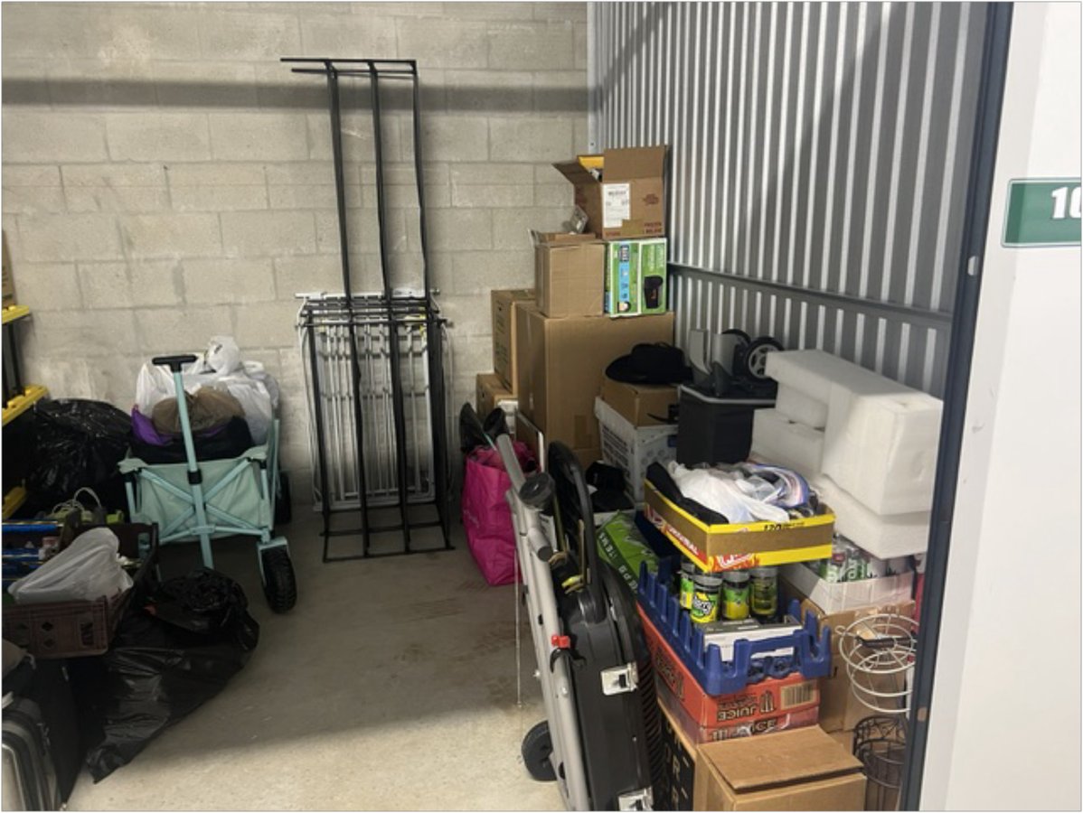 10 x 10 storage unit in Pompano Beach, FL