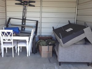 10 x 10 storage unit in White Plains, MD