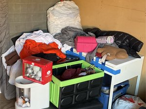 10 x 10 storage unit in Sylmar, CA