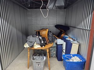 8 x 10 storage unit in Lansing, MI