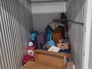 5 x 10 storage unit in Lansing, MI