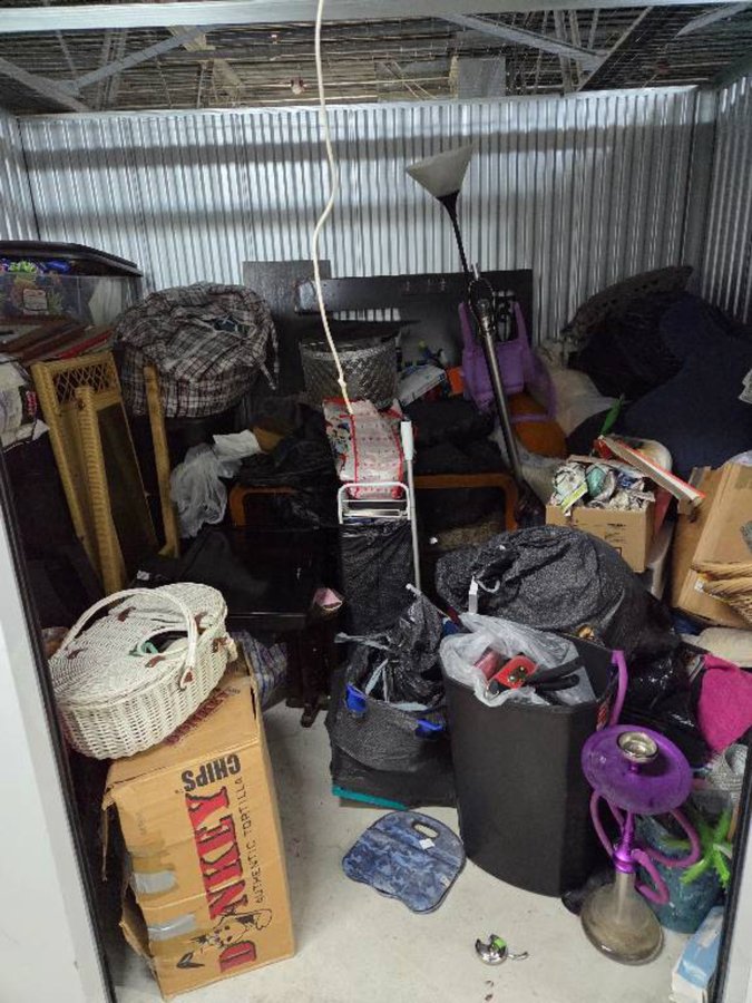 10 x 8 storage unit in Lansing, MI