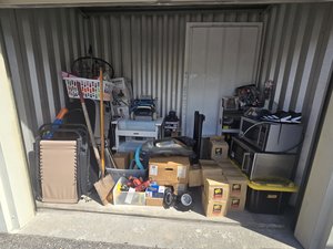 10 x 5 storage unit in Kissimmee, FL