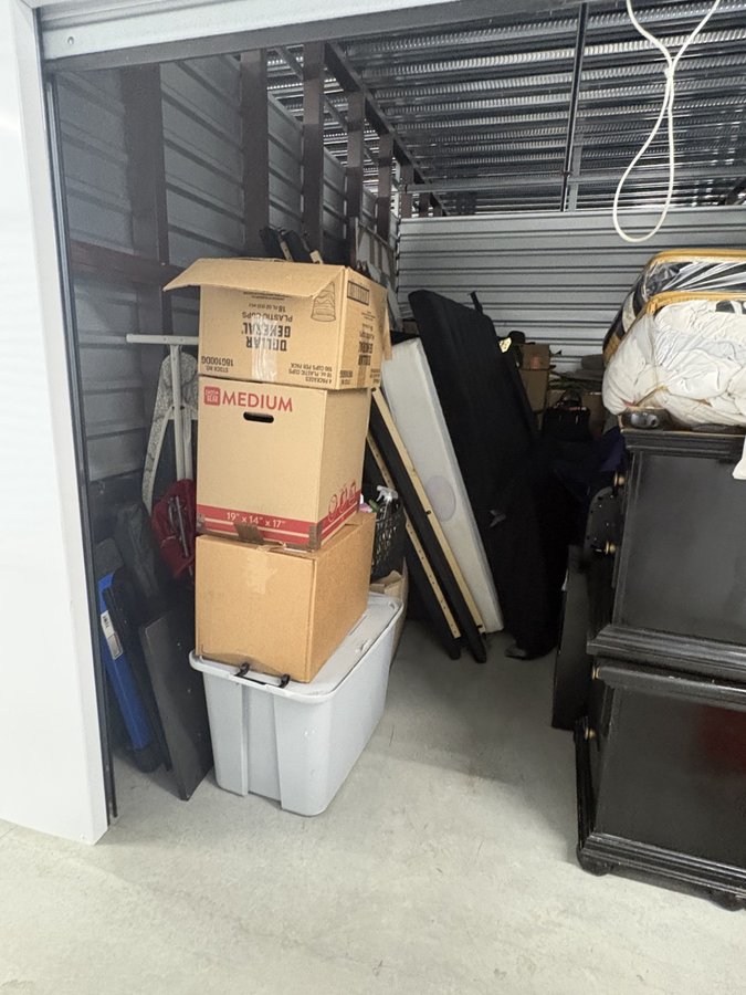 10 x 15 storage unit in Winter Haven, FL